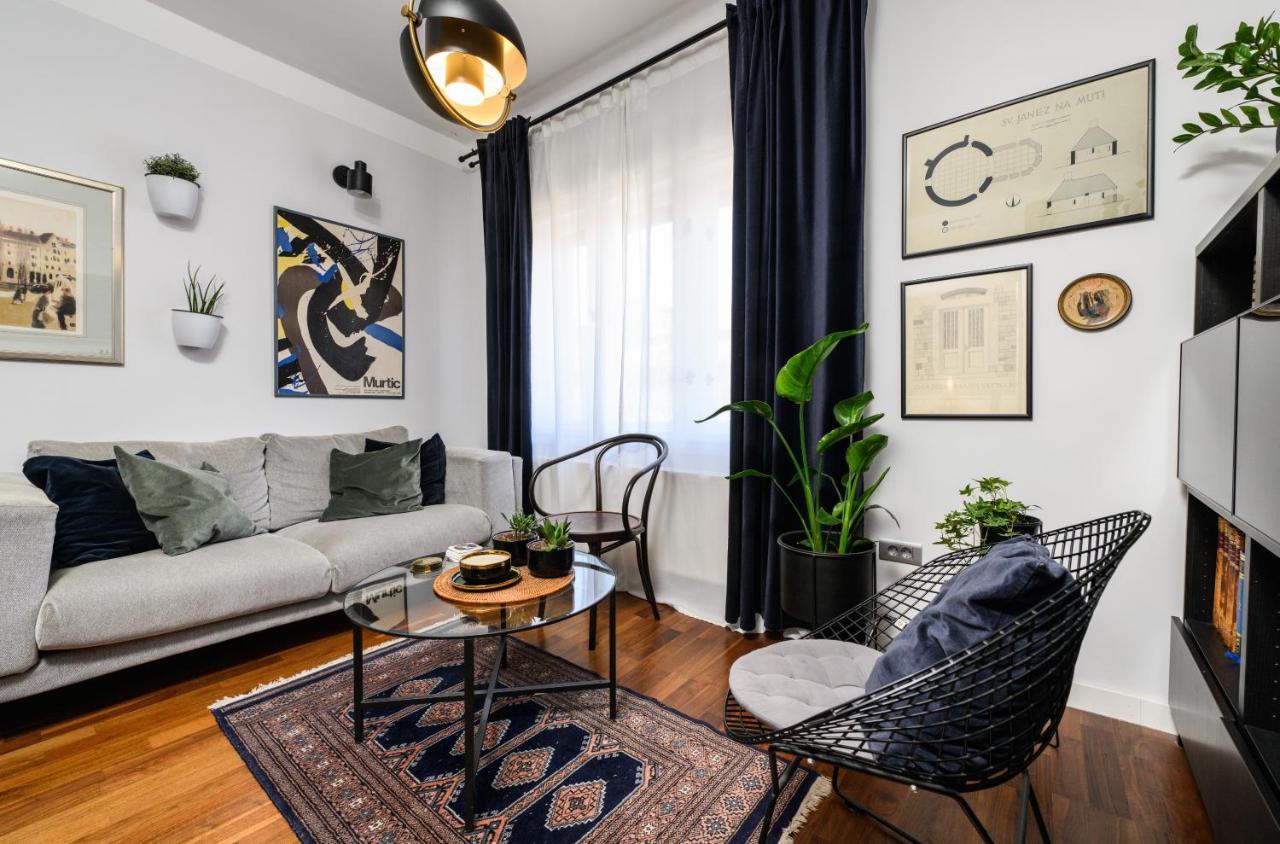 Designer Two-Bedroom Apartment Сплит Екстериор снимка